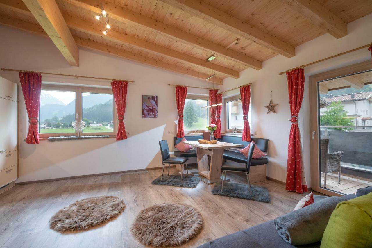 Alpinjuwel In Hippach Apartment Exterior photo